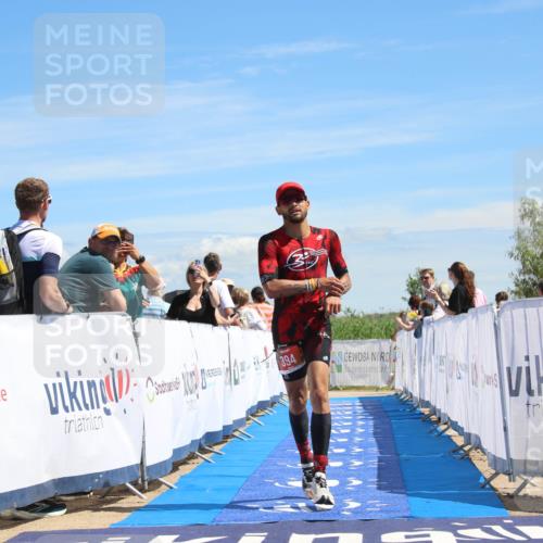 21.06.2026 - Viking Triathlon Markus Tischler http://msf.ph/oto/9845459 21.06.2026 14:40:51 Ziel 302, 394 meine-sportfotos.de