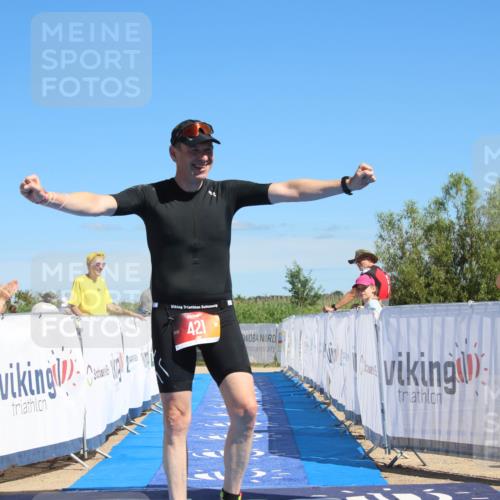 21.06.2026 - Viking Triathlon Markus Tischler http://msf.ph/oto/9845852 21.06.2026 16:05:57 Ziel 421 meine-sportfotos.de