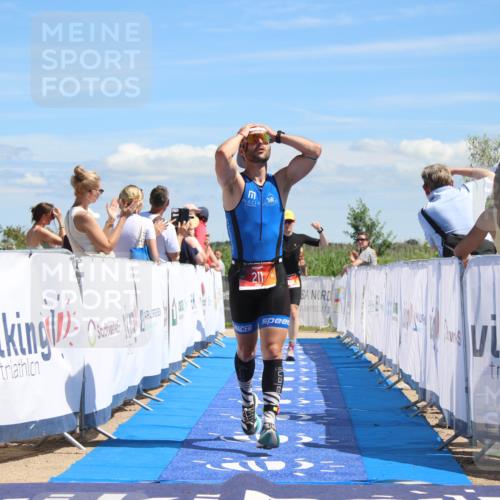 21.06.2026 - Viking Triathlon Markus Tischler http://msf.ph/oto/9846055 21.06.2026 14:53:15 Ziel 211, 438 meine-sportfotos.de