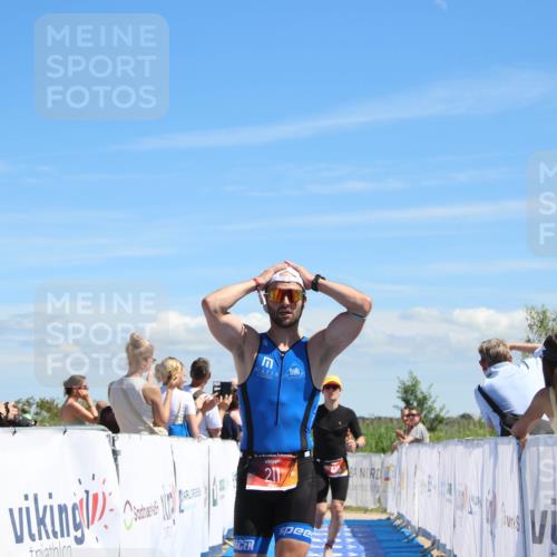 21.06.2026 - Viking Triathlon Markus Tischler http://msf.ph/oto/9846059 21.06.2026 14:53:16 Ziel 211, 438 meine-sportfotos.de
