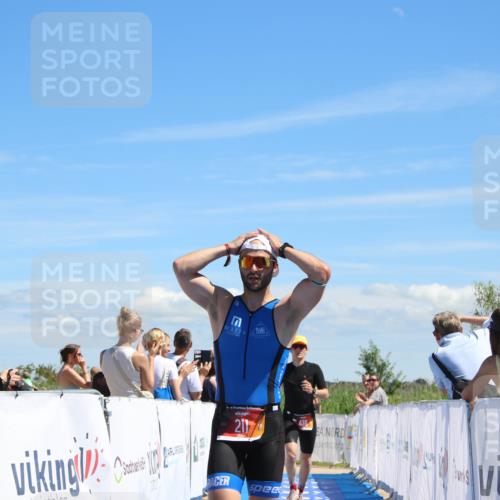 21.06.2026 - Viking Triathlon Markus Tischler http://msf.ph/oto/9846061 21.06.2026 14:53:16 Ziel 211, 438 meine-sportfotos.de