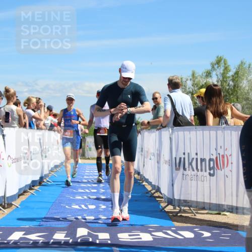 21.06.2026 - Viking Triathlon Markus Tischler http://msf.ph/oto/9846557 21.06.2026 15:00:07 Ziel 403, 459, 546, 553 meine-sportfotos.de