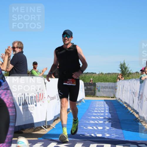 21.06.2026 - Viking Triathlon Markus Tischler http://msf.ph/oto/9846584 21.06.2026 16:33:14 Ziel 370, 424 meine-sportfotos.de