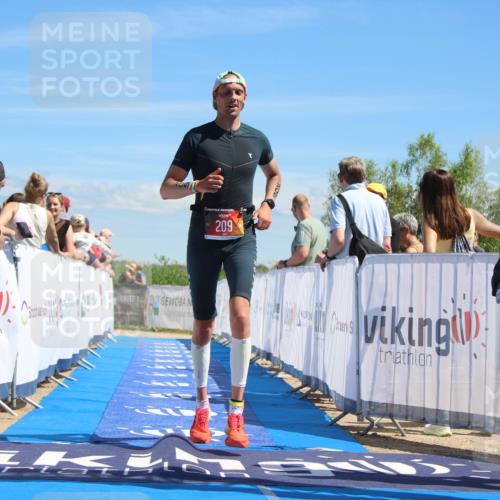 21.06.2026 - Viking Triathlon Markus Tischler http://msf.ph/oto/9846609 21.06.2026 15:00:23 Ziel 209 meine-sportfotos.de