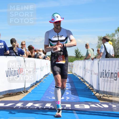 21.06.2026 - Viking Triathlon Markus Tischler http://msf.ph/oto/9846669 21.06.2026 15:01:02 Ziel 576 meine-sportfotos.de