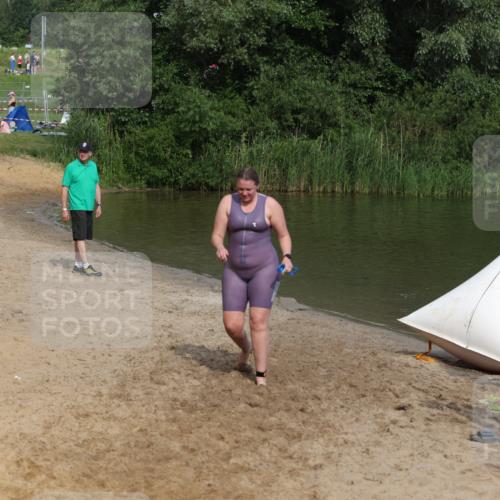 21.06.2026 - 29. Vierlanden-Triathlon Andreas Tolksdorf http://msf.ph/oto/9846682 21.06.2026 09:14:31 Schwimmen 296 meine-sportfotos.de