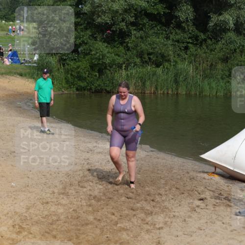 21.06.2026 - 29. Vierlanden-Triathlon Andreas Tolksdorf http://msf.ph/oto/9846685 21.06.2026 09:14:31 Schwimmen 296 meine-sportfotos.de