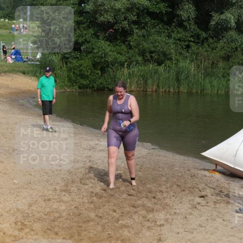 21.06.2026 - 29. Vierlanden-Triathlon Andreas Tolksdorf http://msf.ph/oto/9846695 21.06.2026 09:14:31 Schwimmen 296 meine-sportfotos.de