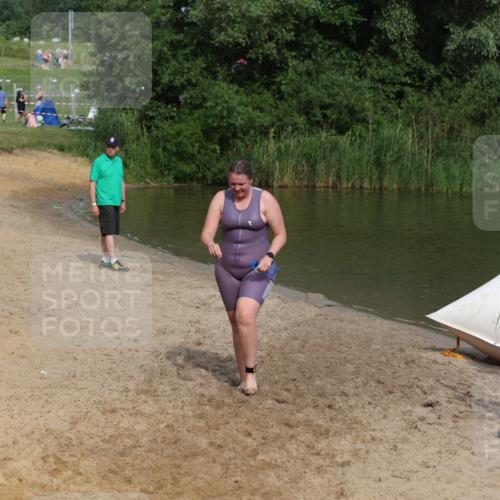 21.06.2026 - 29. Vierlanden-Triathlon Andreas Tolksdorf http://msf.ph/oto/9846716 21.06.2026 09:14:31 Schwimmen 296 meine-sportfotos.de