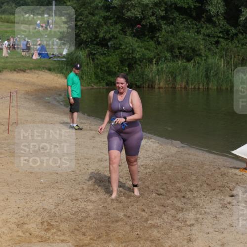 21.06.2026 - 29. Vierlanden-Triathlon Andreas Tolksdorf http://msf.ph/oto/9846722 21.06.2026 09:14:32 Schwimmen 296 meine-sportfotos.de
