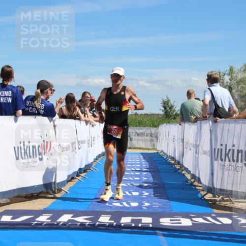 21.06.2026 - Viking Triathlon Markus Tischler http://msf.ph/oto/9846821 21.06.2026 15:03:43 Ziel 271, 456 meine-sportfotos.de