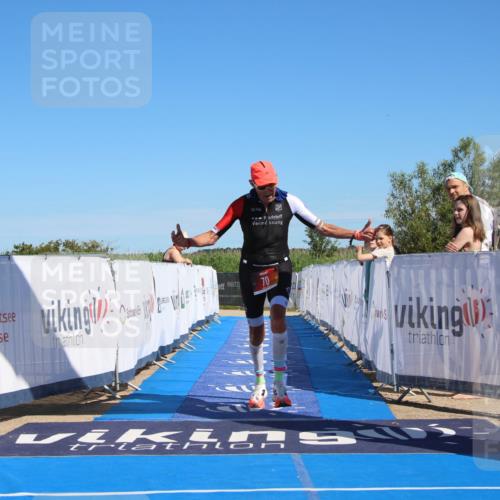 21.06.2026 - Viking Triathlon Markus Tischler http://msf.ph/oto/9846961 21.06.2026 16:40:04 Ziel 70 meine-sportfotos.de