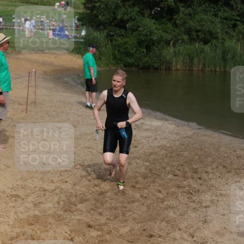 21.06.2026 - 29. Vierlanden-Triathlon Andreas Tolksdorf http://msf.ph/oto/9847037 21.06.2026 09:16:28 Schwimmen 236, 243, 277 meine-sportfotos.de
