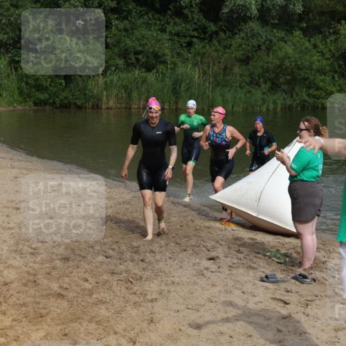 21.06.2026 - 29. Vierlanden-Triathlon Andreas Tolksdorf http://msf.ph/oto/9847132 21.06.2026 09:18:04 Schwimmen 232, 245, 259, 281 meine-sportfotos.de