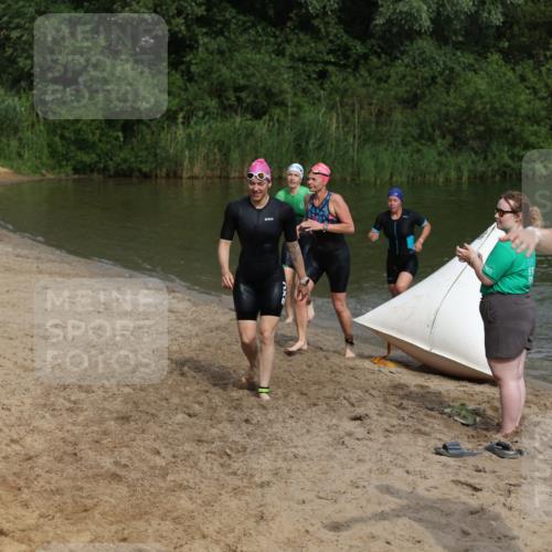 21.06.2026 - 29. Vierlanden-Triathlon Andreas Tolksdorf http://msf.ph/oto/9847176 21.06.2026 09:18:04 Schwimmen 232, 245, 259, 281 meine-sportfotos.de