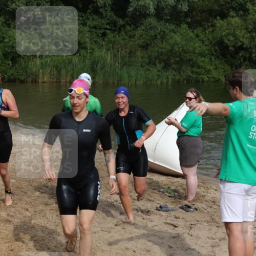 21.06.2026 - 29. Vierlanden-Triathlon Andreas Tolksdorf http://msf.ph/oto/9847243 21.06.2026 09:18:07 Schwimmen 232, 245, 259, 276, 281 meine-sportfotos.de