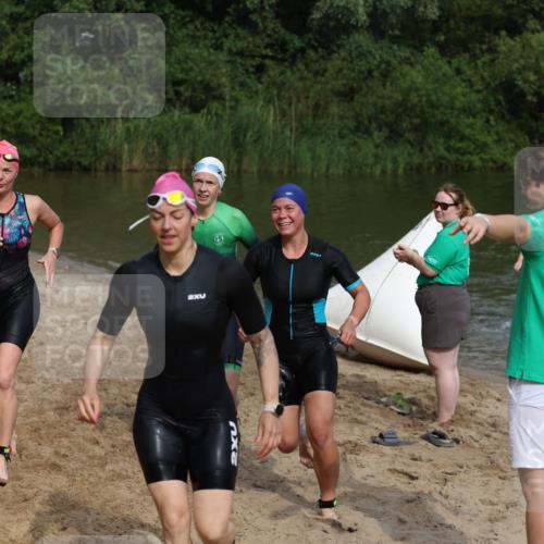 21.06.2026 - 29. Vierlanden-Triathlon Andreas Tolksdorf http://msf.ph/oto/9847267 21.06.2026 09:18:08 Schwimmen 232, 245, 259, 276, 281 meine-sportfotos.de