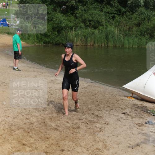 21.06.2026 - 29. Vierlanden-Triathlon Andreas Tolksdorf http://msf.ph/oto/9847365 21.06.2026 09:18:22 Schwimmen 238 meine-sportfotos.de