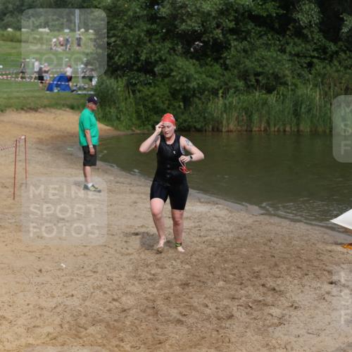21.06.2026 - 29. Vierlanden-Triathlon Andreas Tolksdorf http://msf.ph/oto/9847374 21.06.2026 09:18:52 Schwimmen 225, 246 meine-sportfotos.de