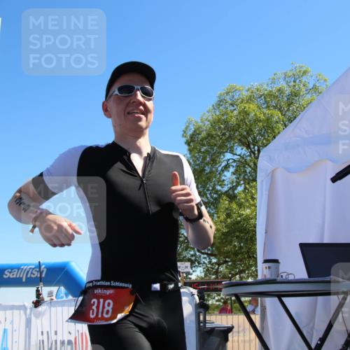 21.06.2026 - Viking Triathlon Markus Tischler http://msf.ph/oto/9847454 21.06.2026 15:11:47 Ziel 318, 574, 606 meine-sportfotos.de