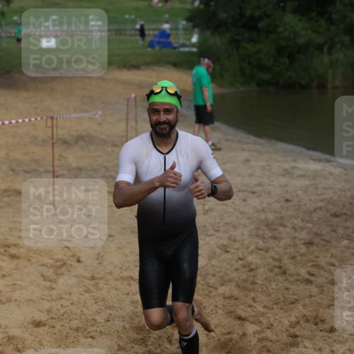 21.06.2026 - 29. Vierlanden-Triathlon Andreas Tolksdorf http://msf.ph/oto/9847636 21.06.2026 09:21:33 Schwimmen 6 meine-sportfotos.de