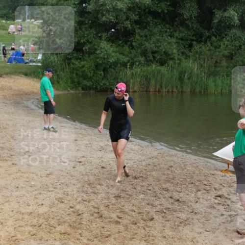 21.06.2026 - 29. Vierlanden-Triathlon Andreas Tolksdorf http://msf.ph/oto/9847708 21.06.2026 09:22:56 Schwimmen 279 meine-sportfotos.de