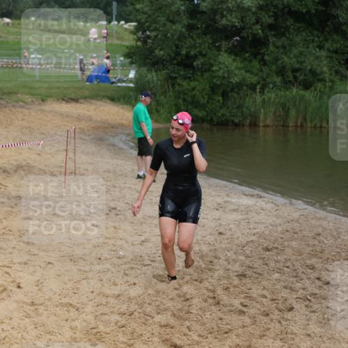 21.06.2026 - 29. Vierlanden-Triathlon Andreas Tolksdorf http://msf.ph/oto/9847725 21.06.2026 09:22:57 Schwimmen 279 meine-sportfotos.de