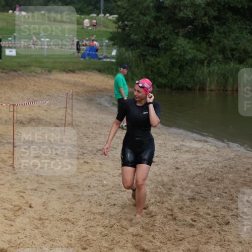 21.06.2026 - 29. Vierlanden-Triathlon Andreas Tolksdorf http://msf.ph/oto/9847748 21.06.2026 09:22:58 Schwimmen 279 meine-sportfotos.de