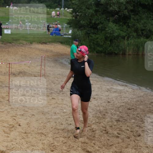 21.06.2026 - 29. Vierlanden-Triathlon Andreas Tolksdorf http://msf.ph/oto/9847759 21.06.2026 09:22:58 Schwimmen 279 meine-sportfotos.de