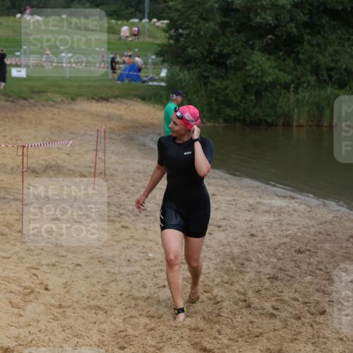 21.06.2026 - 29. Vierlanden-Triathlon Andreas Tolksdorf http://msf.ph/oto/9847764 21.06.2026 09:22:58 Schwimmen 279 meine-sportfotos.de