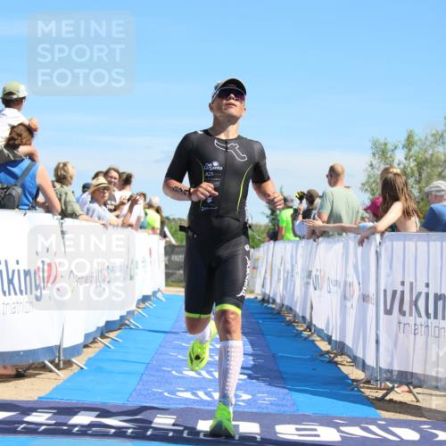21.06.2026 - Viking Triathlon Markus Tischler http://msf.ph/oto/9847807 21.06.2026 15:14:32 Ziel 374, 519, 552 meine-sportfotos.de