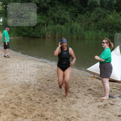 21.06.2026 - 29. Vierlanden-Triathlon Andreas Tolksdorf http://msf.ph/oto/9847866 21.06.2026 09:24:20 Schwimmen 256 meine-sportfotos.de