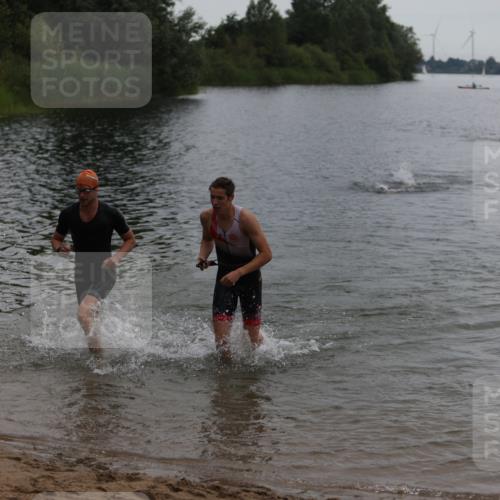 21.06.2026 - 29. Vierlanden-Triathlon Andreas Tolksdorf http://msf.ph/oto/9848253 21.06.2026 09:54:12 Schwimmen 311, 335, 378, 382 meine-sportfotos.de
