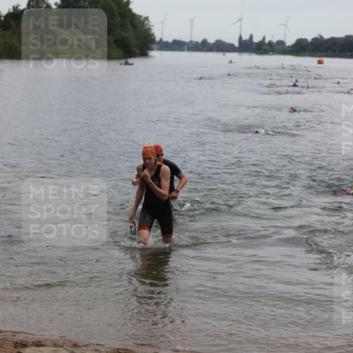 21.06.2026 - 29. Vierlanden-Triathlon Andreas Tolksdorf http://msf.ph/oto/9848494 21.06.2026 09:54:59 Schwimmen 324, 337, 350, 362, 367, 379 meine-sportfotos.de