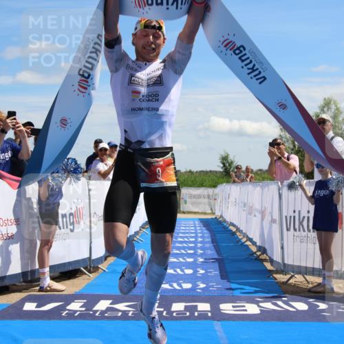21.06.2026 - Viking Triathlon Markus Tischler http://msf.ph/oto/9848535 21.06.2026 13:40:39 Ziel 9 meine-sportfotos.de