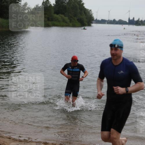 21.06.2026 - 29. Vierlanden-Triathlon Andreas Tolksdorf http://msf.ph/oto/9848570 21.06.2026 09:55:03 Schwimmen 324, 337, 350, 362, 367, 379 meine-sportfotos.de