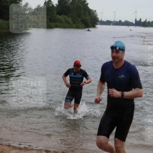 21.06.2026 - 29. Vierlanden-Triathlon Andreas Tolksdorf http://msf.ph/oto/9848573 21.06.2026 09:55:03 Schwimmen 324, 337, 350, 362, 367, 379 meine-sportfotos.de