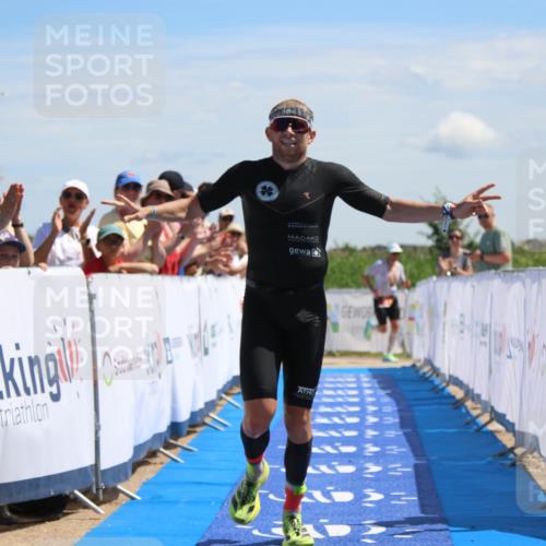 21.06.2026 - Viking Triathlon Markus Tischler http://msf.ph/oto/9848596 21.06.2026 13:47:25 Ziel 4 meine-sportfotos.de