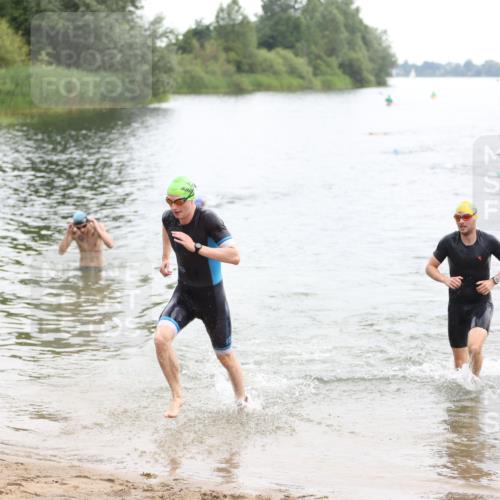 21.06.2026 - 29. Vierlanden-Triathlon Andreas Tolksdorf http://msf.ph/oto/9848881 21.06.2026 09:56:17 Schwimmen 308, 332 meine-sportfotos.de