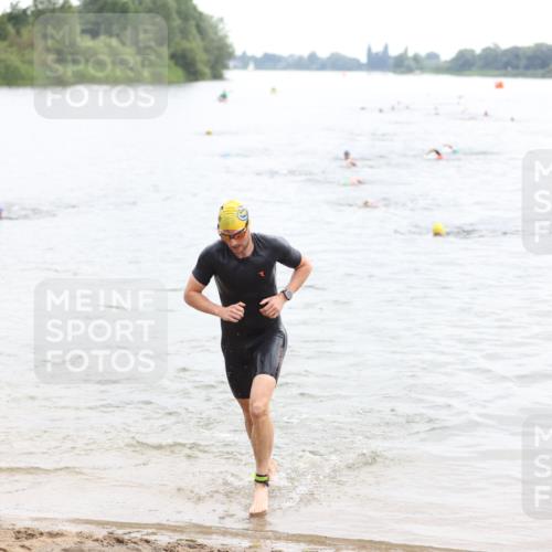 21.06.2026 - 29. Vierlanden-Triathlon Andreas Tolksdorf http://msf.ph/oto/9848892 21.06.2026 09:56:19 Schwimmen 308, 332, 354 meine-sportfotos.de