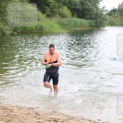 21.06.2026 - 29. Vierlanden-Triathlon Andreas Tolksdorf http://msf.ph/oto/9848948 21.06.2026 09:56:48 Schwimmen 307, 317, 352, 361 meine-sportfotos.de
