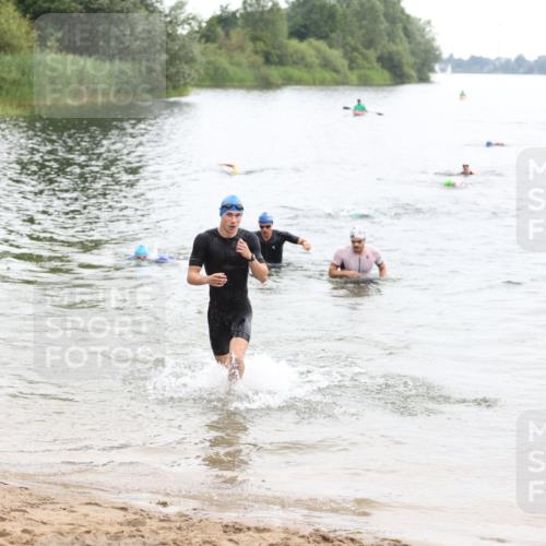 21.06.2026 - 29. Vierlanden-Triathlon Andreas Tolksdorf http://msf.ph/oto/9848956 21.06.2026 09:56:52 Schwimmen 307, 312, 317, 352, 363 meine-sportfotos.de