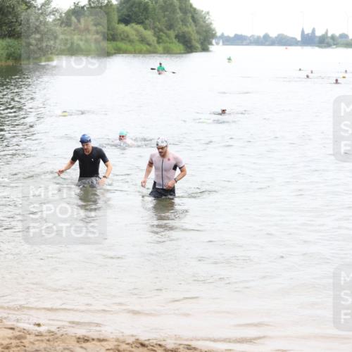 21.06.2026 - 29. Vierlanden-Triathlon Andreas Tolksdorf http://msf.ph/oto/9848959 21.06.2026 09:56:55 Schwimmen 307, 312, 352, 363 meine-sportfotos.de