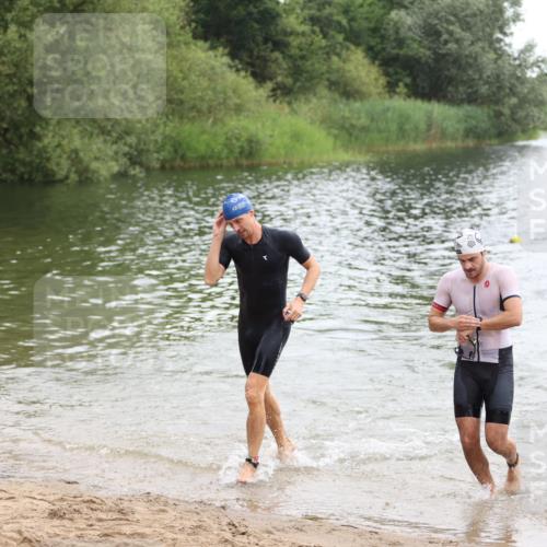 21.06.2026 - 29. Vierlanden-Triathlon Andreas Tolksdorf http://msf.ph/oto/9848983 21.06.2026 09:57:01 Schwimmen 312, 326, 344, 352, 363 meine-sportfotos.de