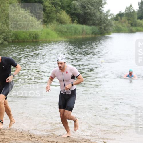 21.06.2026 - 29. Vierlanden-Triathlon Andreas Tolksdorf http://msf.ph/oto/9848986 21.06.2026 09:57:02 Schwimmen 312, 326, 344, 352, 363 meine-sportfotos.de