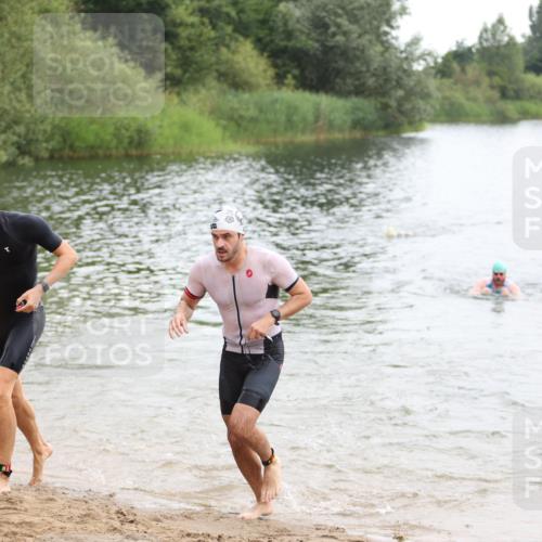21.06.2026 - 29. Vierlanden-Triathlon Andreas Tolksdorf http://msf.ph/oto/9848987 21.06.2026 09:57:02 Schwimmen 312, 326, 344, 352, 363 meine-sportfotos.de