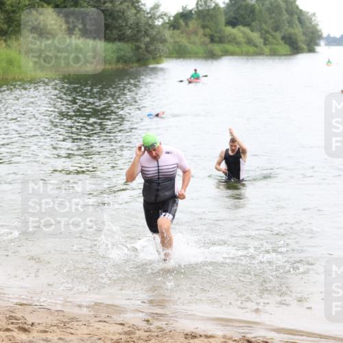 21.06.2026 - 29. Vierlanden-Triathlon Andreas Tolksdorf http://msf.ph/oto/9849018 21.06.2026 09:57:22 Schwimmen 336, 347, 349 meine-sportfotos.de