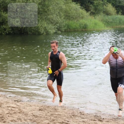 21.06.2026 - 29. Vierlanden-Triathlon Andreas Tolksdorf http://msf.ph/oto/9849027 21.06.2026 09:57:24 Schwimmen 336, 347, 349 meine-sportfotos.de