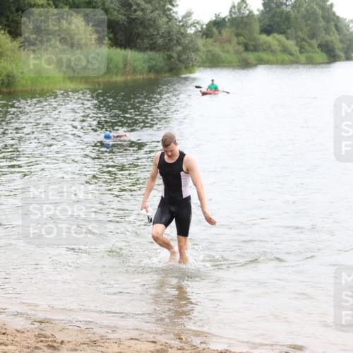 21.06.2026 - 29. Vierlanden-Triathlon Andreas Tolksdorf http://msf.ph/oto/9849037 21.06.2026 09:57:29 Schwimmen 336, 346, 347, 349 meine-sportfotos.de