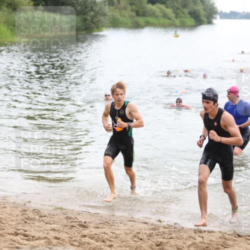21.06.2026 - 29. Vierlanden-Triathlon Andreas Tolksdorf http://msf.ph/oto/9849056 21.06.2026 09:58:06 Schwimmen 334, 345, 360, 373 meine-sportfotos.de